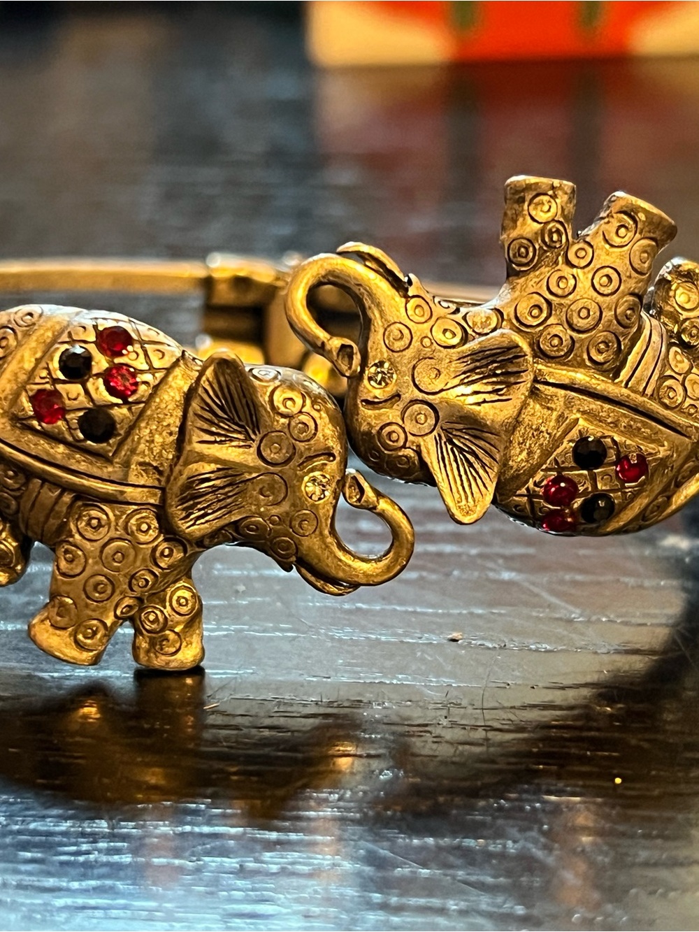 Beautiful Sterling silver elephant bracelet